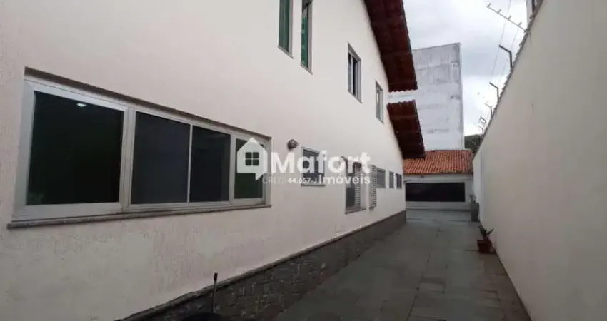 Casa espaçosa com 4 dormitórios à venda no Jardim Armênia, Mogi das Cruzes