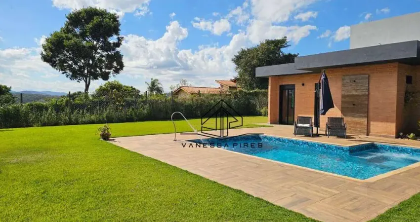 Casa terrea moderna nova 04 suites com quintal gramado piscina condominio fechado em atibaia