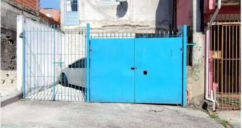 ÓTIMA OPORTUNIDADE - SOBRADO - COM EXCELENTE LOCALIZAÇÃO
