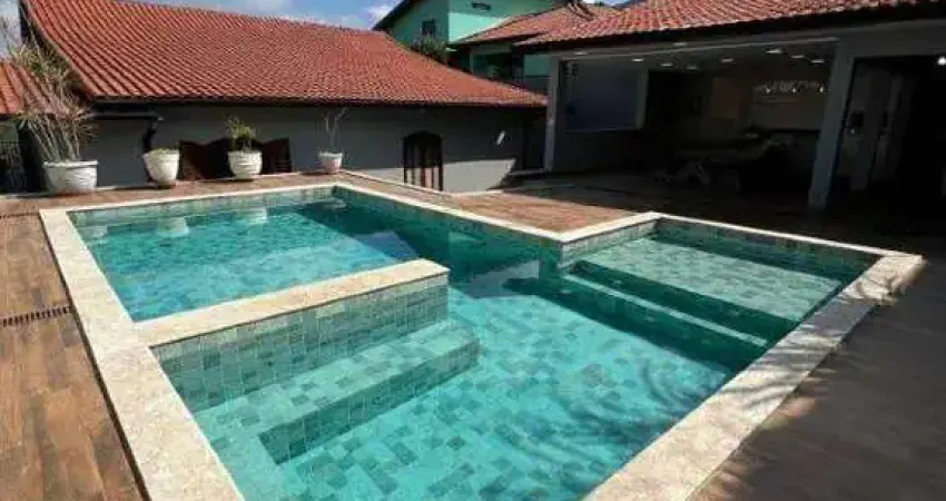 Casa à venda, 4 quartos, 4 suítes, 4 vagas, Parque Dom Henrique - Cotia/SP
