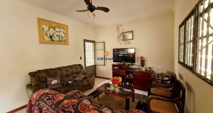Casa com 3 quartos à venda no Jardim Terra Branca
