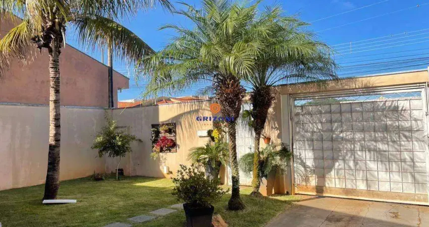 Venda de casa no Jadim Marcia 2, com 2 quartos sendo 1 suíte e 2 banheiros, 2 salas e 3 vagas de garagem