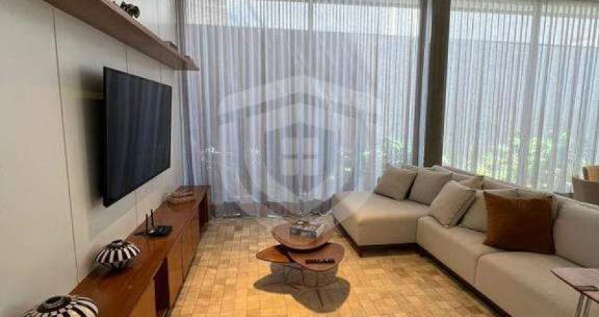 CASA CONDOMÍNIO TAMBORÉ | 3 QUARTOS | 3 SUITES | 5 BANHEIROS | 2 SALAS | 4 VAGAS