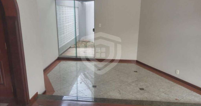 Casa para à venda no bairro Jardim Estoril IV em Bauru - Imobiliária em Bauru - Grizoni Imobiliária
