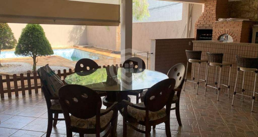 CASA CENTREVILLE | 5 DORMITÓRIOS | 3 SUÍTES | 4 VAGAS | ESTORIL