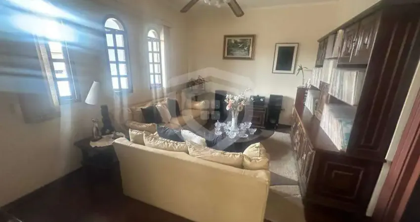 Casa com 3 quartos à venda no Jardim Bela Vista, Bauru 