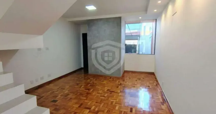 Lindo sobrado para venda no Centro com 2 suítes e área gourmet, ao lado do Shopping Boulevard