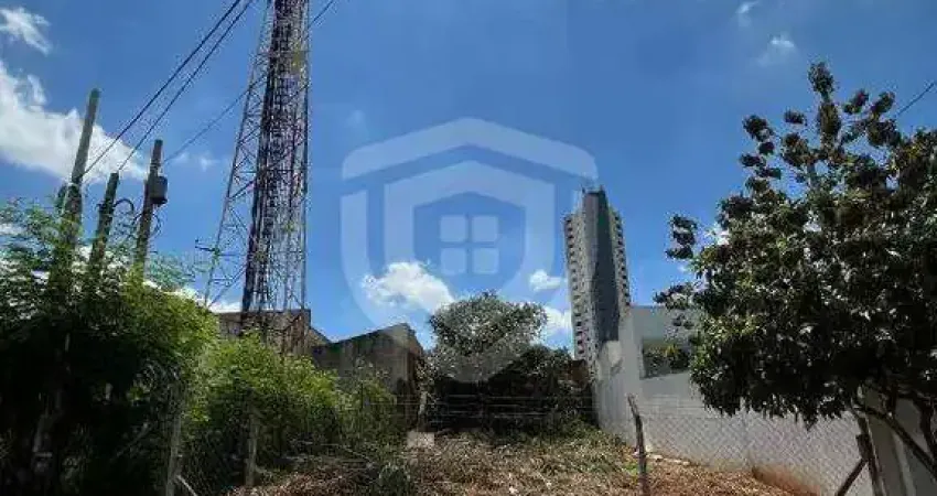 Lote à venda de 330m² no Jardim Europa, ótima localização