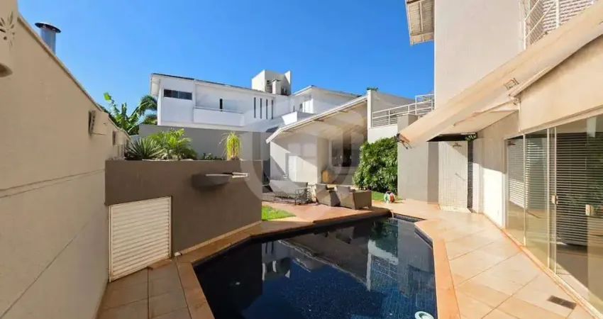 Casa para venda com 4 suítes 370m² Villaggio 2