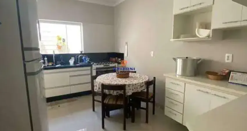 Casa para locação com 3 quartos 300m² no Condomínio Centreville .