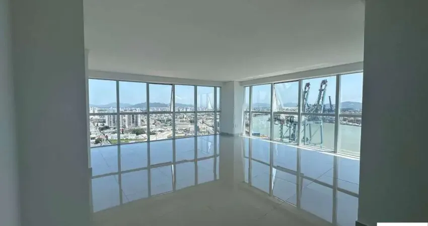 Casa comercial para alugar na Rua Cônego Thomaz Fontes, Centro, Itajaí
