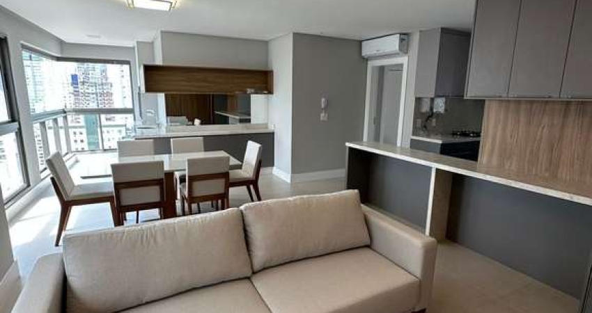 Apartamento com 3 quartos para alugar na Rua 2414, Centro, Balneário Camboriú
