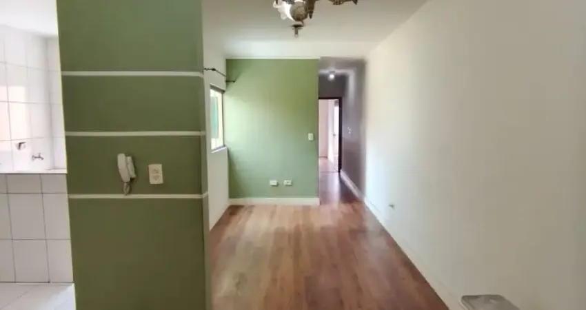 Aluga-se excelente apto na  rua xavantes , vila pires com 2 dormitórios sendo 1 suíte.