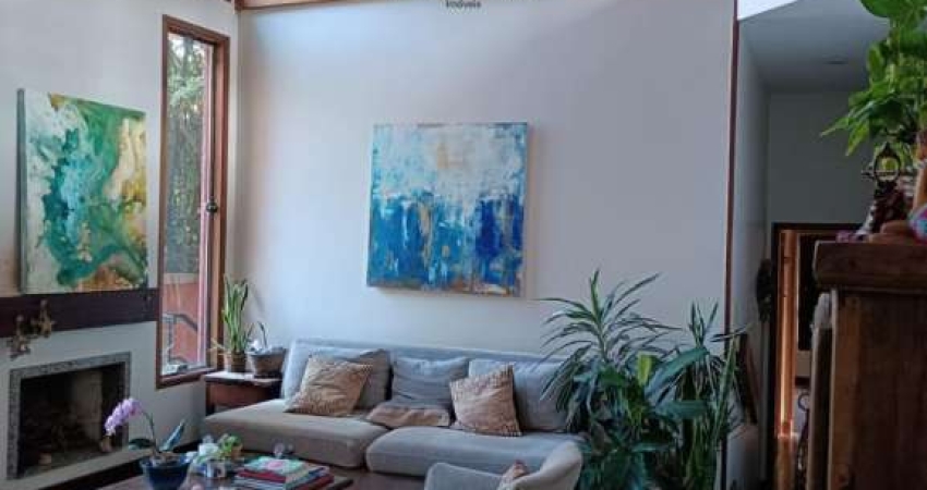 Venda | Casa com 450 m², 3 dormitórios, 3 vagas. Recanto Impla Granja Viana SP