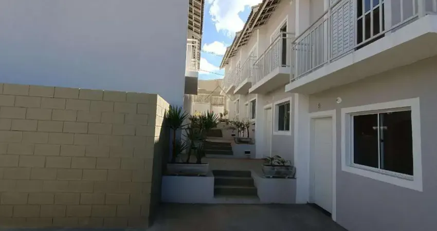 Casa à venda em Cotia, Chácara Vista Alegre, com 2 quartos, com 55 m², Vista Alegre 2