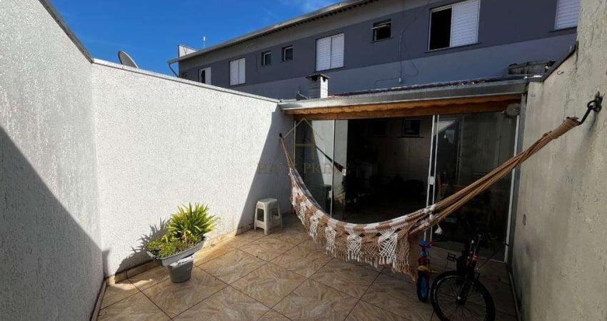 Casa à venda em Cotia, Chácara Tropical (Caucaia do Alto), com 2 quartos, com 50 m²