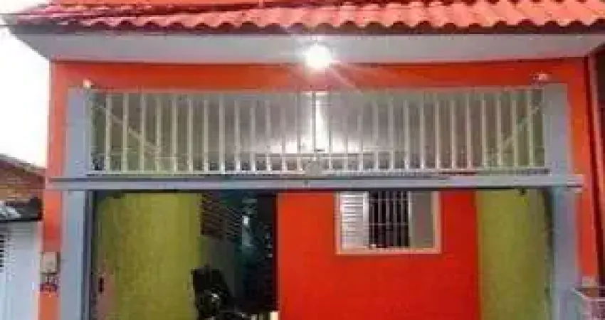 Casa com 4 Dorm, 2 Vagas e Bem Localizada em Jardim Silveira, Barueri/SP! Contat