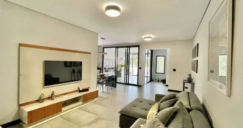 Casa com 3 dormitórios à venda, 321 m² por R$ 2.600.000 - Granja Viana - Cotia/S