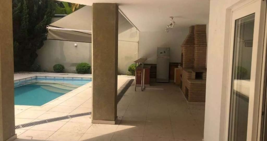 Alphaville 2 - Casa com 390m², 4 Suítes, 4 Vagas e Piscina em Barueri/SP! Contat