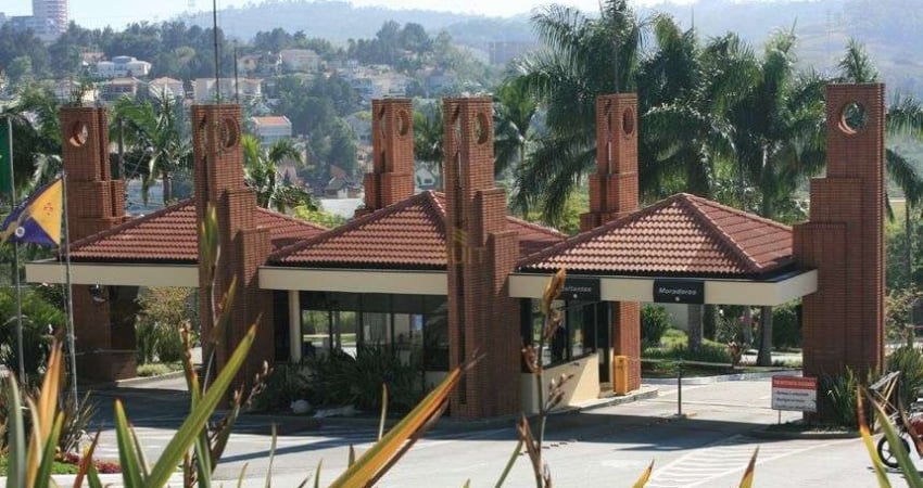 Alphaville 0 - Casa com 560 m², 4 Suítes, 4 Vaga e Piscina Em Barueri/SP! Contat
