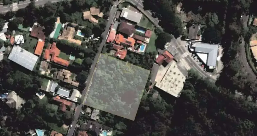Terreno à venda, 4900 m² por R$ 1.600.000 - Chácara dos Lagos - Carapicuíba/SP!