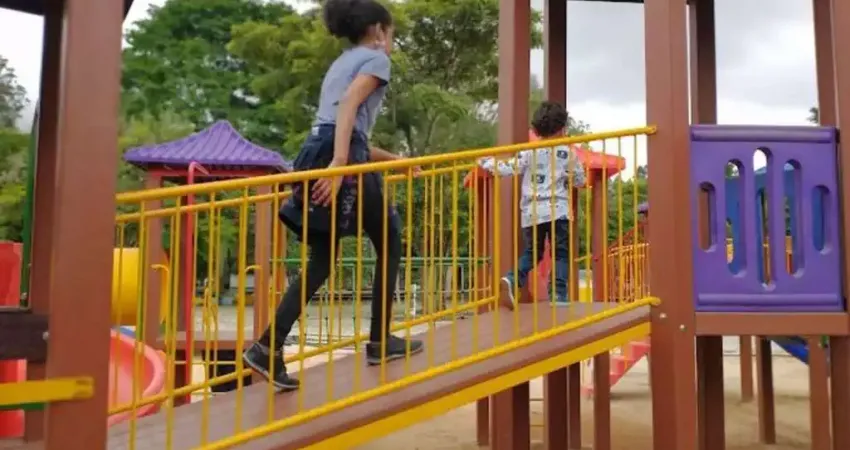 Casa com 6 dormitórios à venda por R$ 4.500. - Residencial Quatro (Alphaville) -
