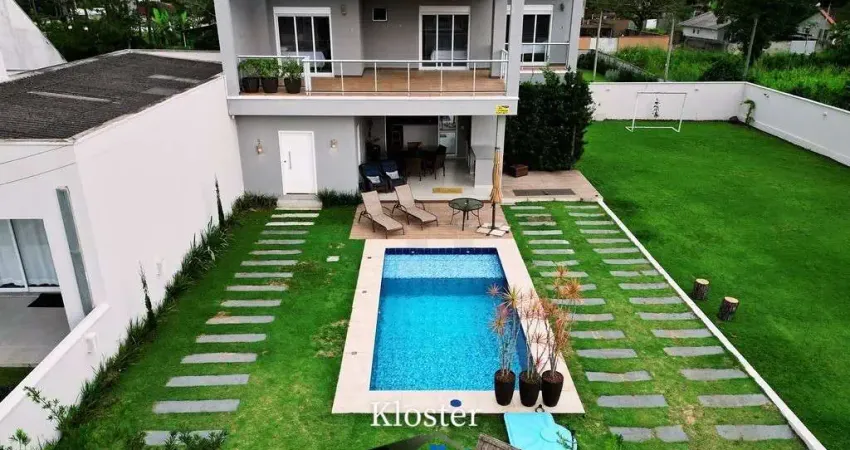 Sobrado a venda Balneário Atami Norte com piscina