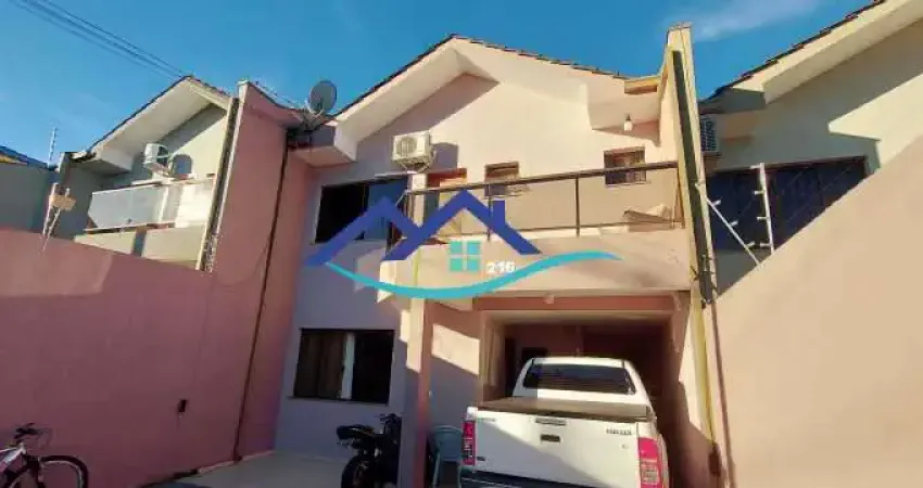 Excelente sobrado a venda com 3 dormitórios proximo ao parque dos ingleses