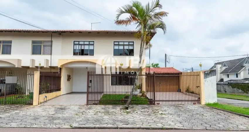 Excelente sobrado no bairro novo mundo, este sobrado é perfeito para famílias que buscam espaço e conforto.