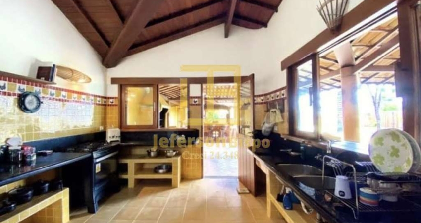 Casa 05 Dorm. ou + em Arraial D'ajuda  -  Porto Seguro
