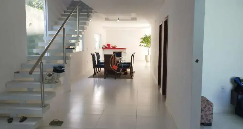 Casa 05 Dorm. ou + em Coroa Vermelha  -  Santa Cruz Cabrália