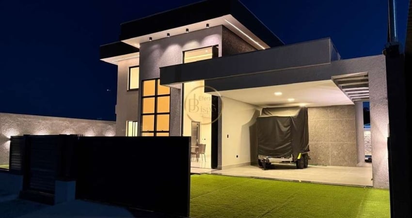 Casa à Venda em Alto Taperapuan, Porto Seguro: 4 Suítes, 210m²