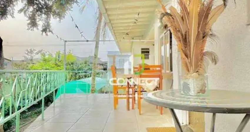 Casa com 3 dormitórios à venda, 195 m² por R$ 780.000,00 - São Vicente - Itajaí/SC