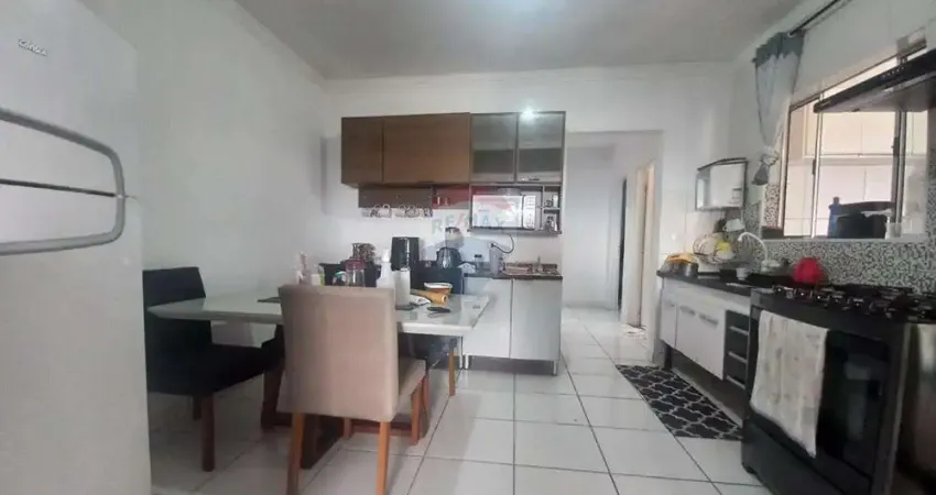 2 Excelente casas no mesmo terreno com 3 dormitorios