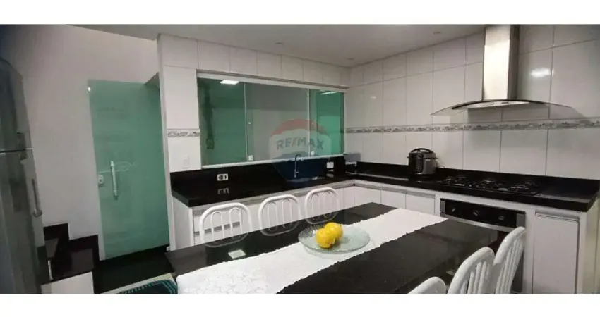 Casa com 3 quartos à venda na Rua Prefeito Doutor Dorival Resende da Silva, 01, Alto da Boa Vista, Mauá