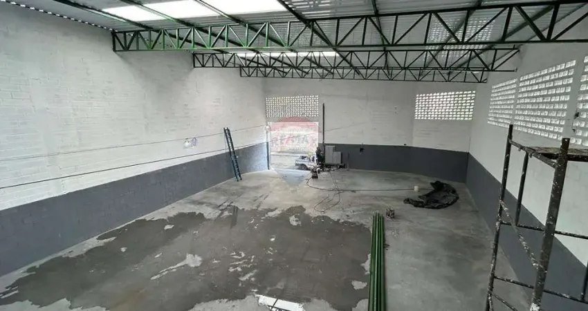 Barracão / Galpão / Depósito para alugar no Capuava, Mauá