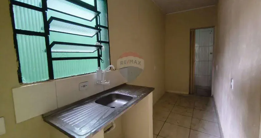 Casa com 2 quartos para alugar no Jardim Itapeva, Mauá