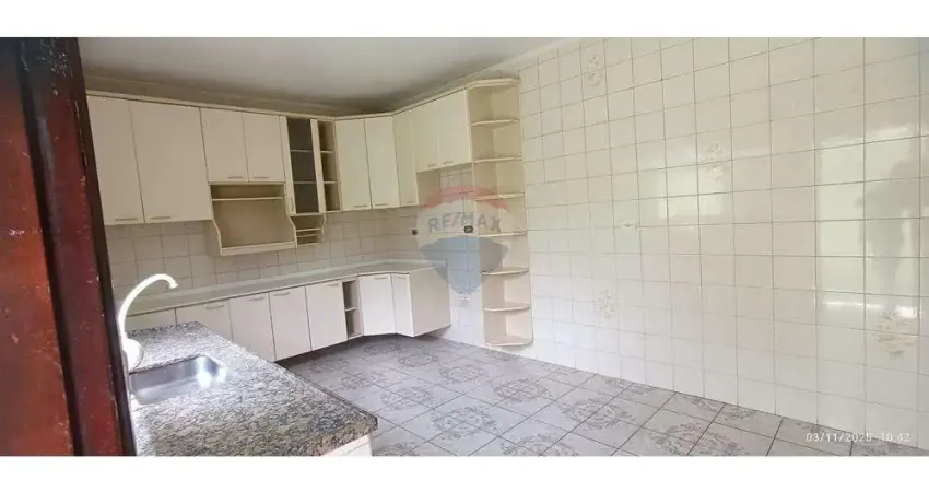 Casa com 3 quartos para alugar no Jardim Santa Lídia, Mauá