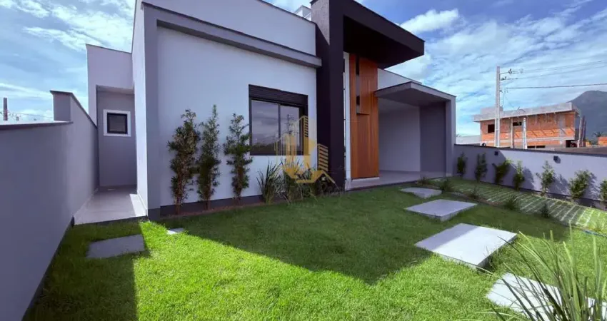 Casa à venda, 03 dormitórios, sendo uma suíte, Nova Palhoça, Palhoça/SC