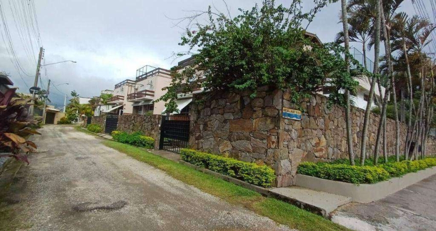 Casa com 3 dormitórios à venda, 158 m² por R$ 1.200.000,00 - Arrastão - São Sebastião/SP