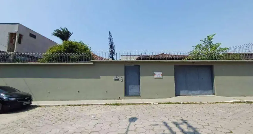 Casa com 4 dormitórios à venda, 348 m² por R$ 1.500.000,00 - Pontal da Cruz - São Sebastião/SP