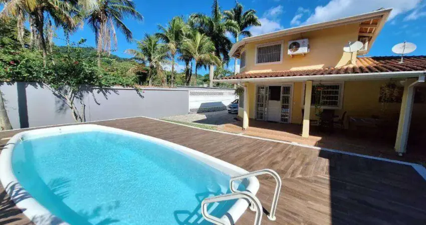 Casa com 3 dormitórios à venda, 252 m² por R$ 1.600.000,00 - Maresias - São Sebastião/SP