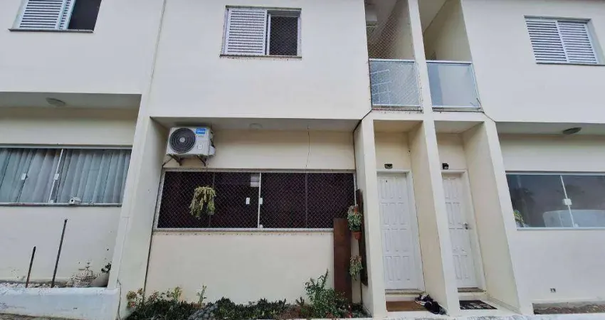 Sobrado com 2 suítes à venda, 85 m² por R$ 680.000 - Portal da Olaria - São Sebastião/SP