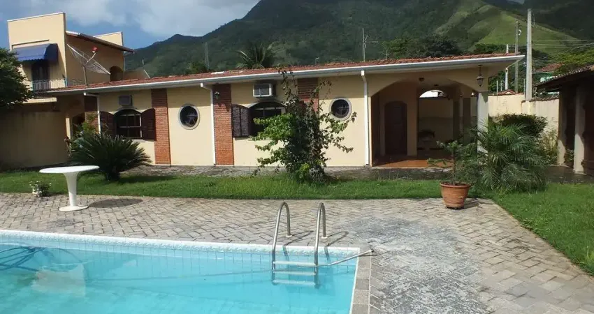 Casa com 3 dormitórios à venda por R$ 1.200.000,00 - São Francisco - São Sebastião/SP