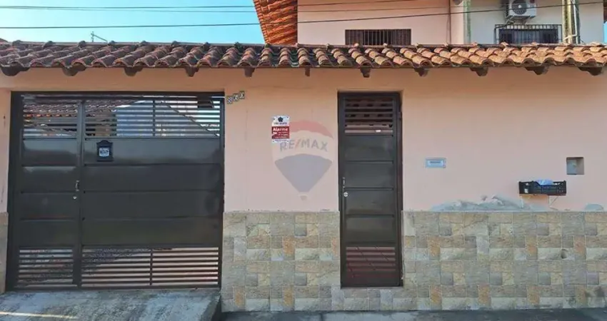 Sobrado à venda no Centro de Bertioga com 3 quartos e 2 suítes