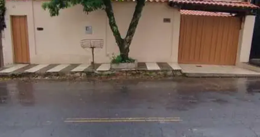 Casa com 5 quartos à venda na Avenida Luís Souza Braz, 333, Conjunto Olímpia Bueno Franco, Betim