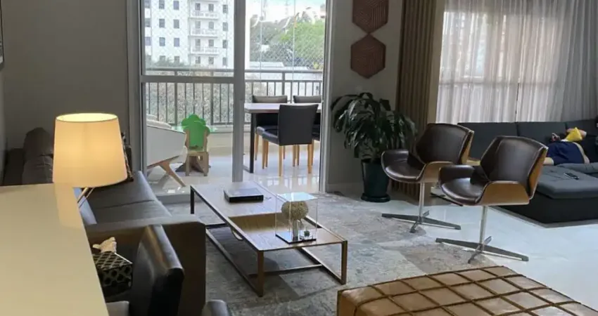 Lindo Apartamento de no Condomínio Lê Parc com 160m²