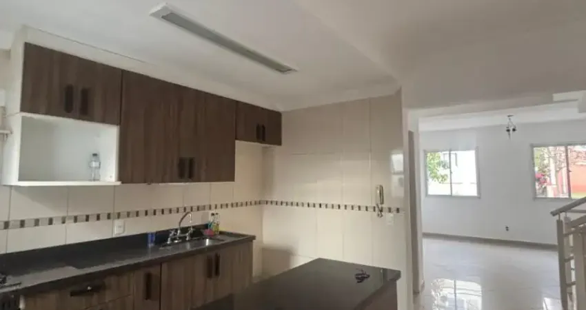 Excelente sobrado no condomínio giono di sole 2 com 4 dormitórios sendo 1 suíte