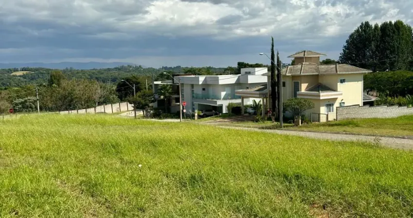 OPORTUNIDADE! Terreno com 1.590m² de área total no Condomínio Terras Caxambu