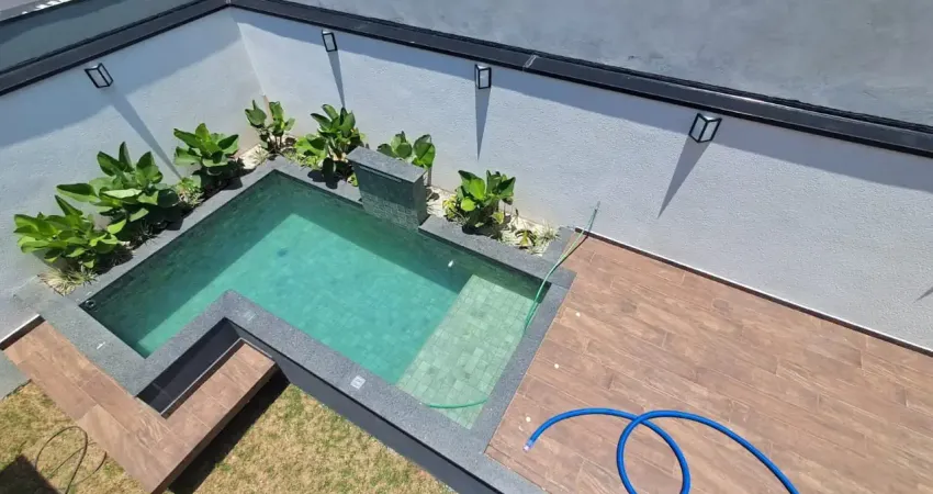 Belíssima casa com 220m² de área construída no Condomínio Reserva Ermida ll